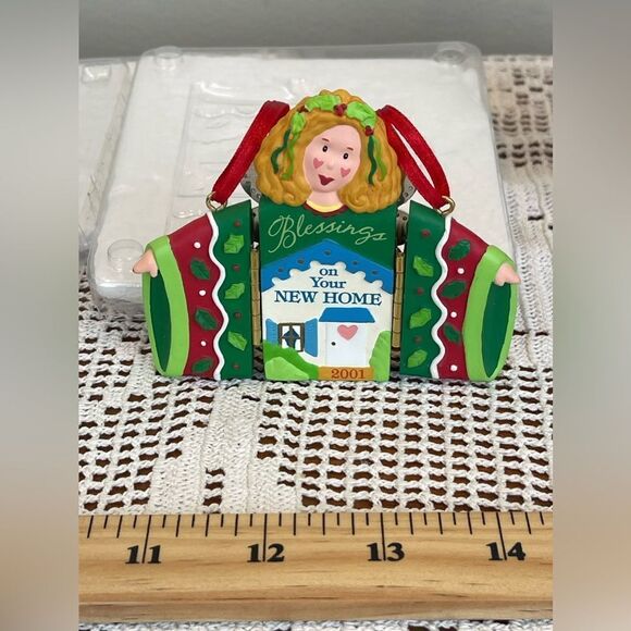 Carlton Cards New Home 2001 Angel Christmas Ornament || Vintage ornament - Picture 3 of 11